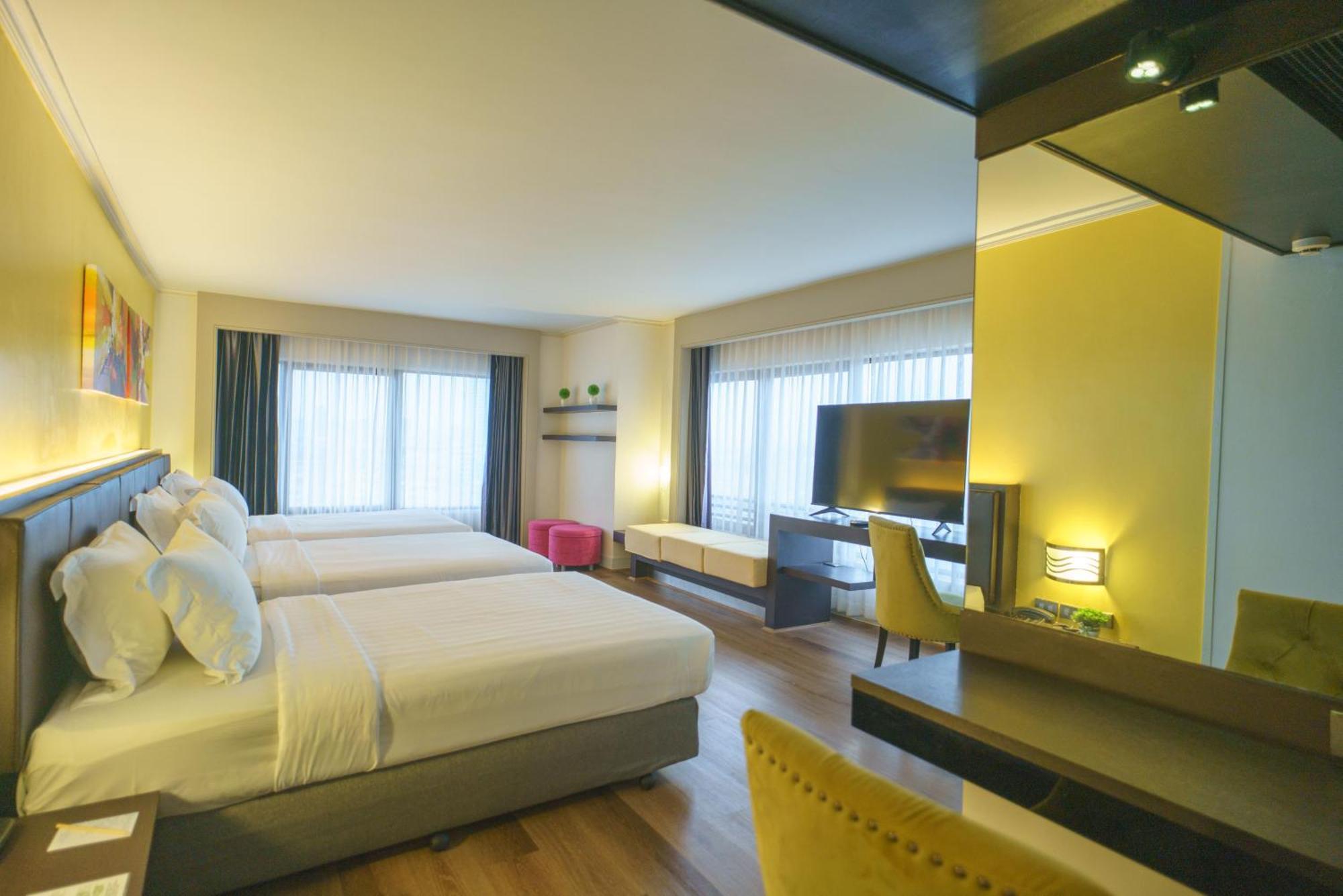Grand China Bangkok Hotel Room photo